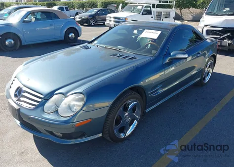 2005 Mercedes-Benz Sl 500 from USA, damaged, VIN WDBSK75F15F103813